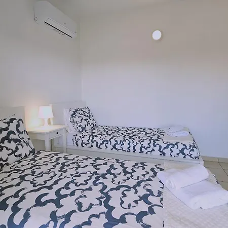 Апартаменты Skyline Nest