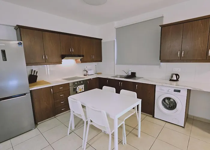 Skyline Nest * Lárnaca